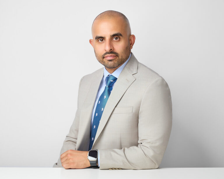 clean business portraits in Orange County Studio