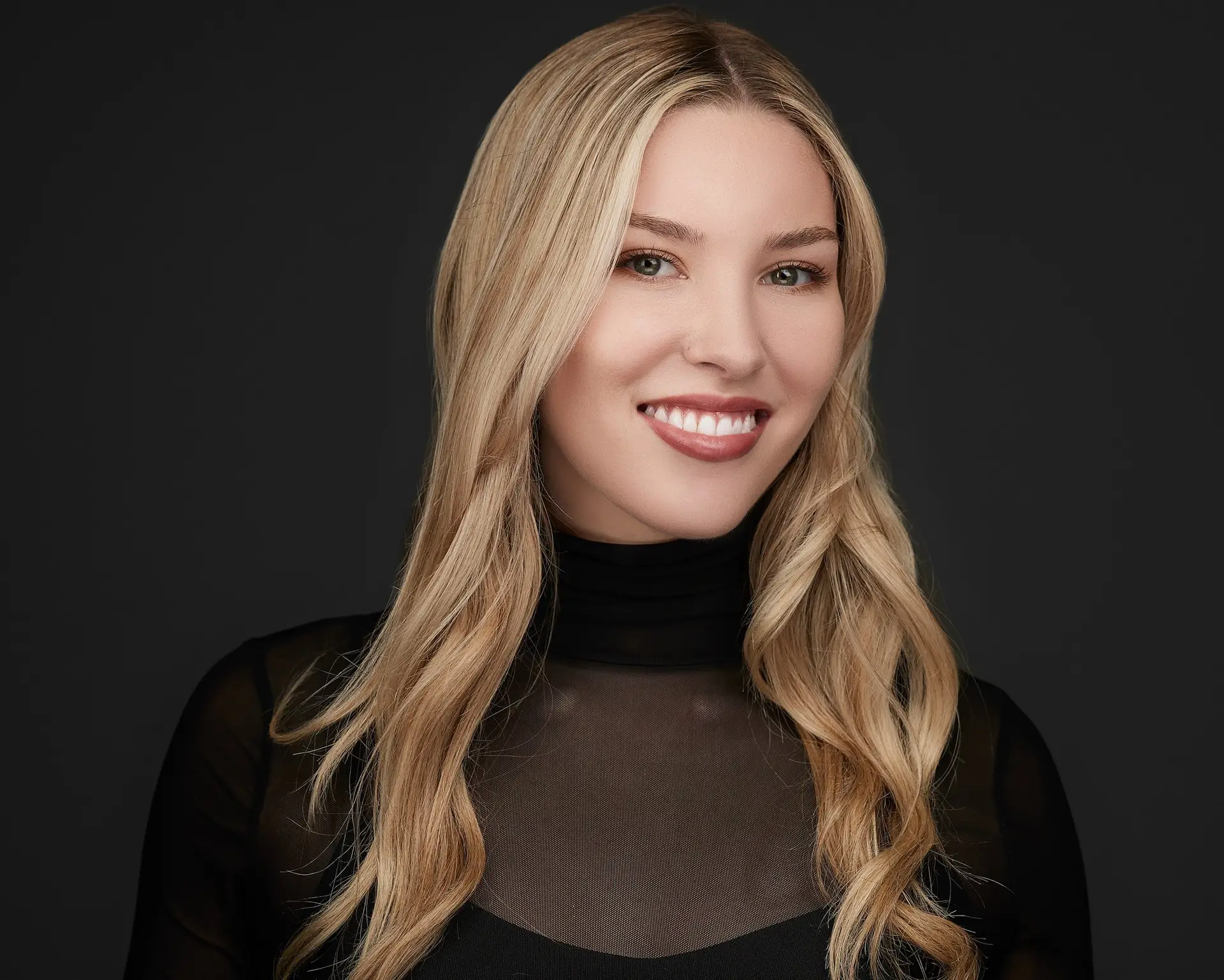 Woman realtor in Orange County professional headshot