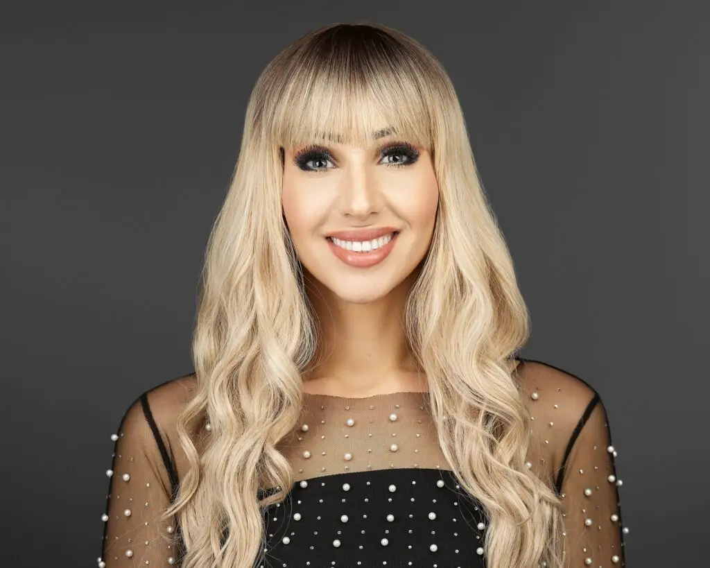 Samira realtor in Orange County - profesional headshot