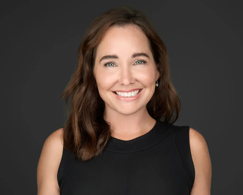 Juliana Bianchi - real estate headshot